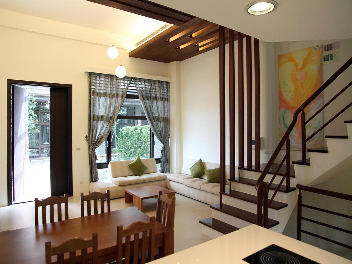 Peace Area Hot Spring Hotel Джиаоси Екстериор снимка